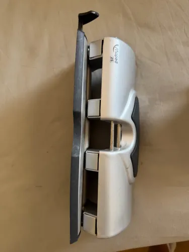 Furador de papel (4 furos)