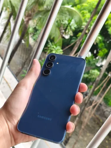 Samsung A55 (preço negociável)