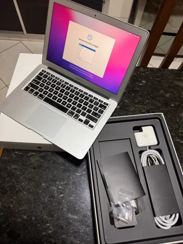 MacBook Air 2017- 8gb RAM