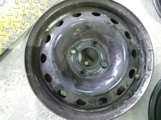 Roda de ferro aro 14 C3 Preta Citroën 4X108 usada