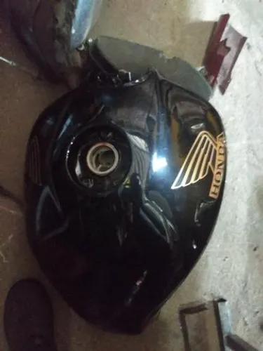 Tanque de combustível da Hornet
