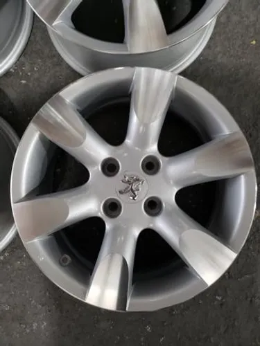 Rodas Peugeot aro 16