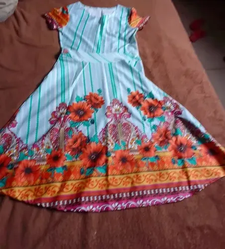 Vestido midi rodada feminina