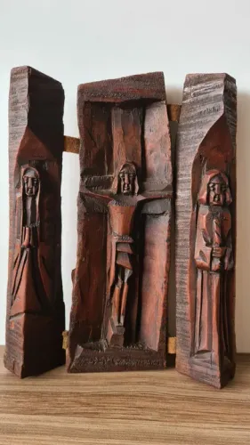 Oratório em madeira - Antiguidade
