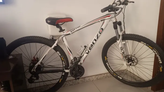 Bicicleta Venzo aro 29 - 21v altus