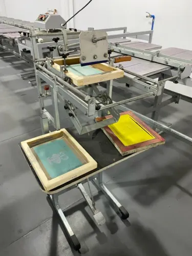 Máquina para serigrafia em copos