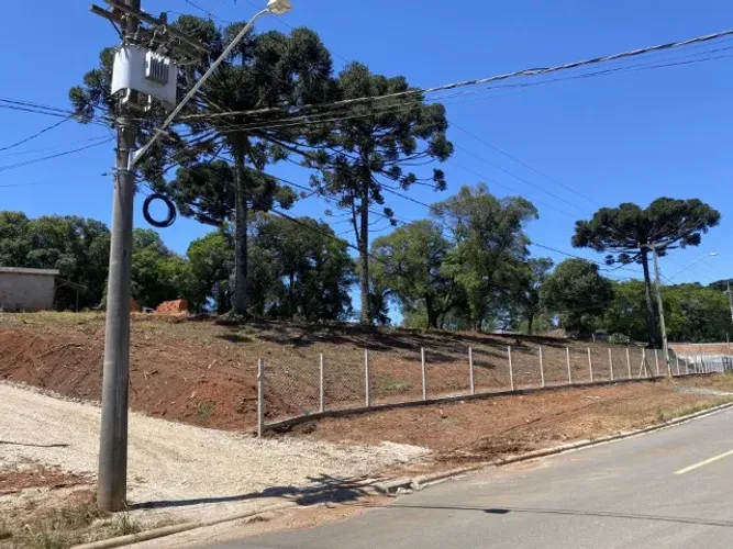 Ótimo Terreno Comercial/Industrial - BR277-JK - 1700m2 - Oportunidade 