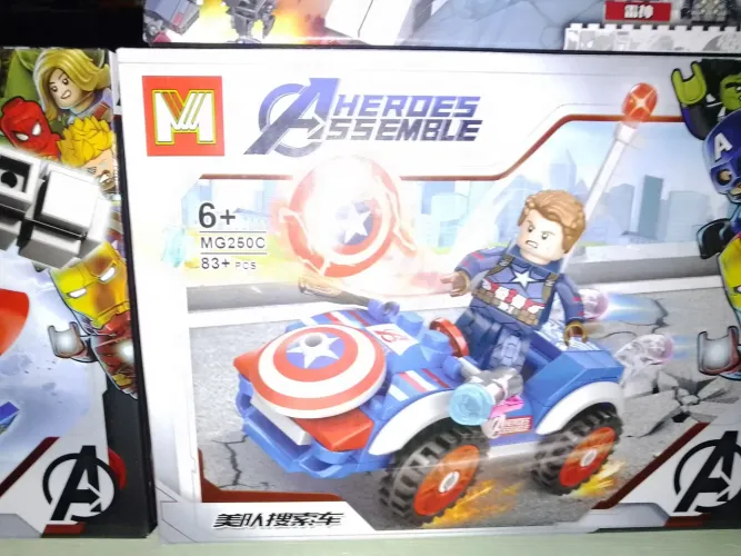 LEGO Capitão América - Carro e Figuras