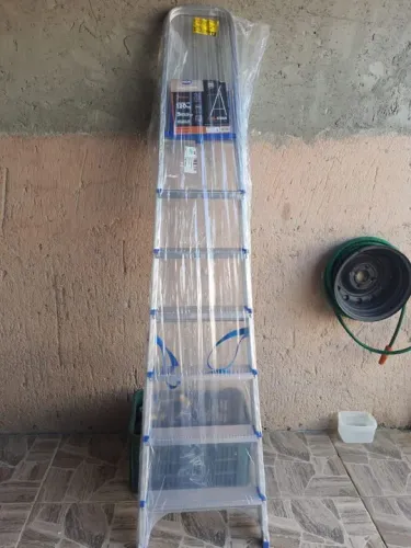 Escada de Alumínio 7 degraus 120cm MOR - NOVA
