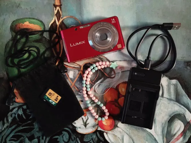 Camera Digital Panasonic Lumix 14mp compacta