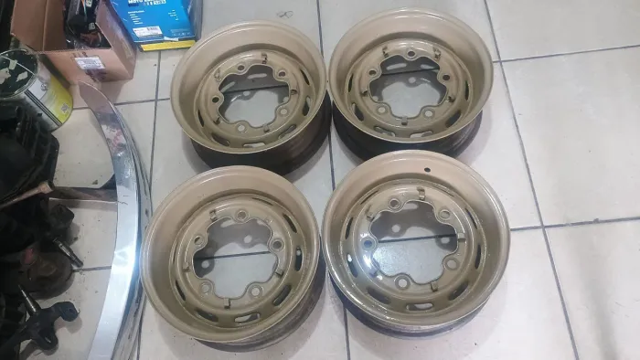 RODAS 5 FUROS ARO 15 TALA LARGA PRO FUSCA KOMBI BUG KARMAN GUIA BAJA