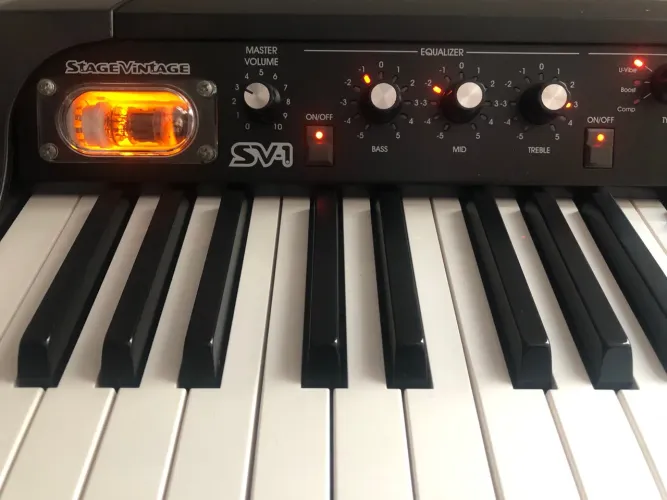 Stage Vintage Piano Korg SV1 