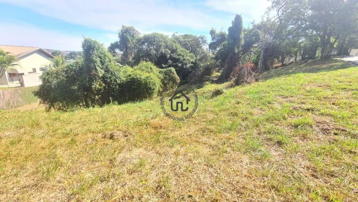 Terreno à venda no Condomínio Marambaia em Vinhedo - SP.