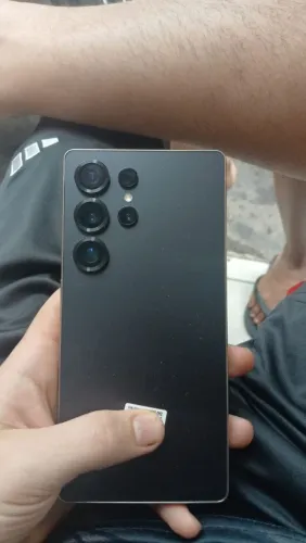 S25 ultra mt novo so um pequeno detalhe