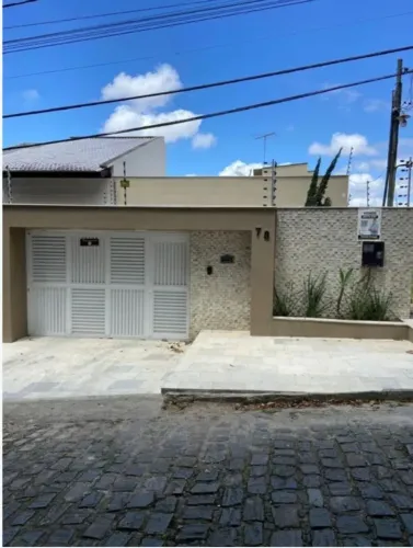 Casa à venda no Bairro das Nações-  211m²| 05 Quartos | 03 Vagas 