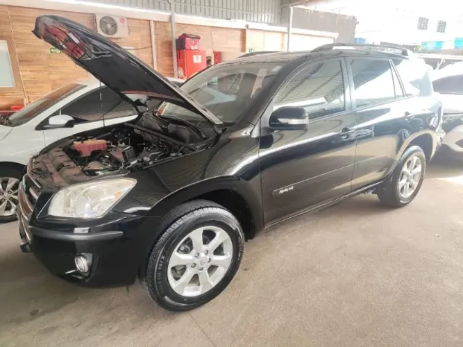 Toyota RAV4 2.4 4X2 16V 170cv Aut. 2011
