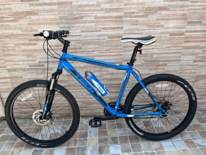 BICICLETA TREK MUITO NOVA