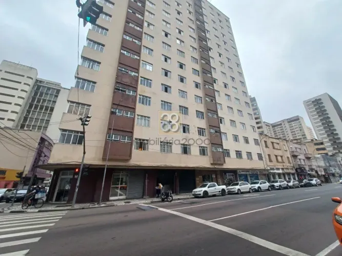 Loja - R Cruz Machado, 301 - Centro - Curitiba - PR