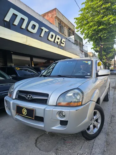 Vendo Hyundai Tucson 2010 com teto solar, pequena entrada + parcelas fixass!!