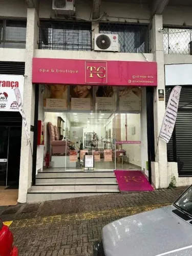 Sala comercial disponível para locação no Centro de Foz do Iguaçu.