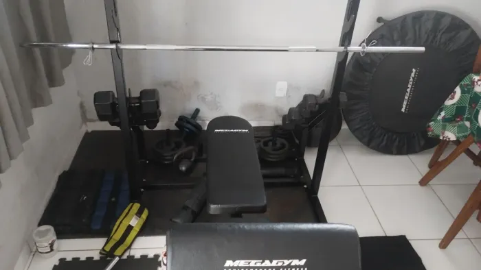 Musculação em casa banco para supino 