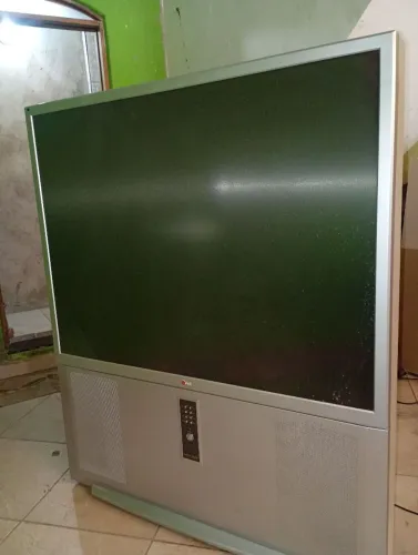 Tv LG grande ..