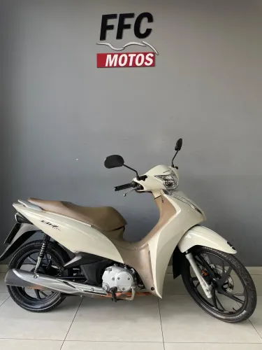 Bis 125 ex ano 2023  IPVA 2025 pago Faço Financiamento 