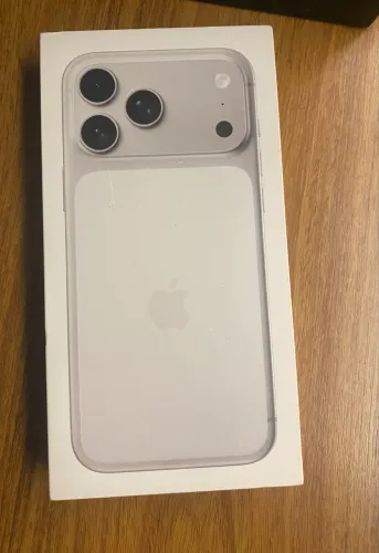 IPHONE 17 PRO MAX 256GB LACRADO 