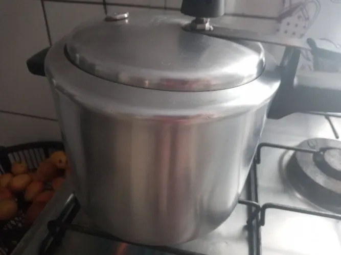 Panela de pressão 2 de 4litros