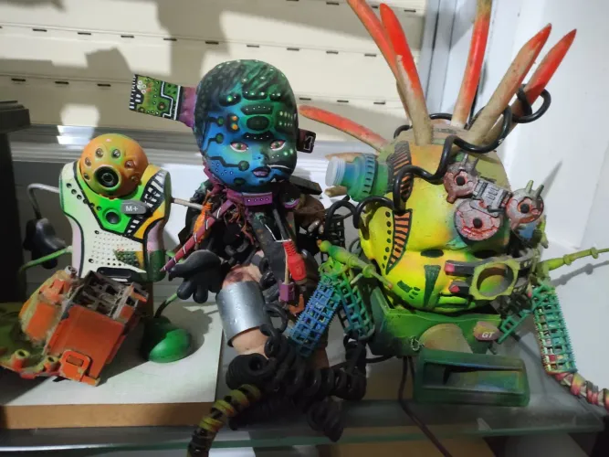Lote de bonecos de arte fluor