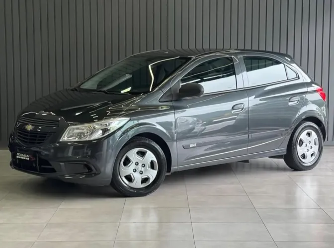 Chevrolet Onix Hatch Joy 1.0 8V Flex 5p Mec 2017 