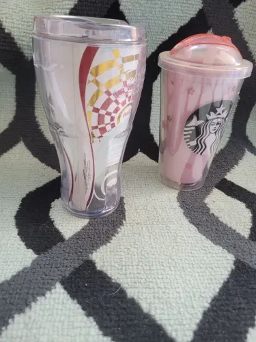 Copos de acrílico Coca Cola e Starbucks 