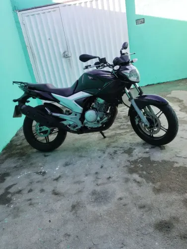 Troco Yamaha fazer 250 em carro do meu interesse 