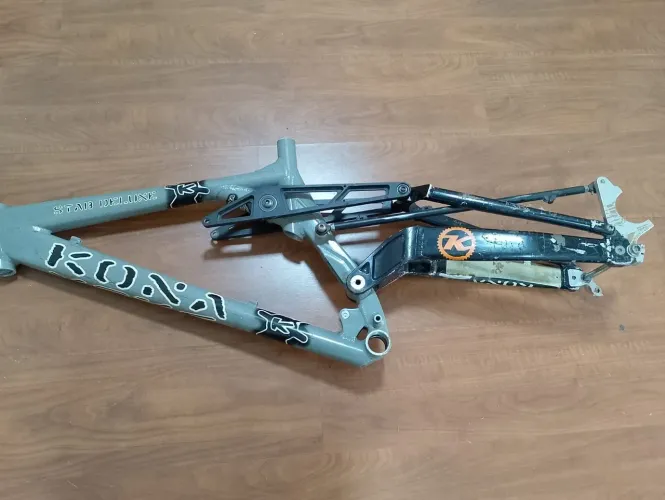 Quadro kona down Hill 