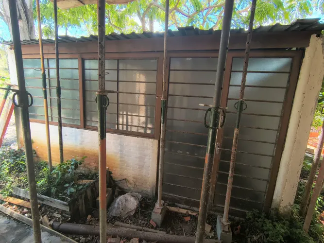 Porta e janela de aço com vidros - zero ferrugem