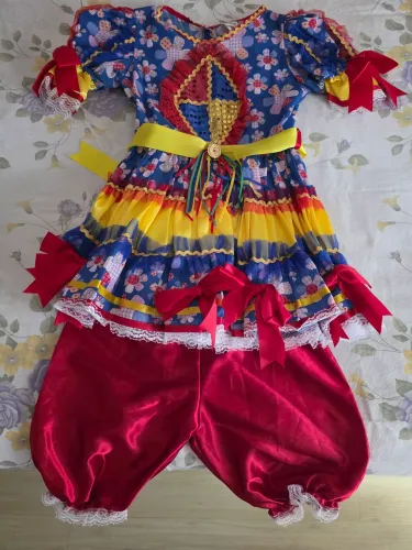 Fantasia Junina Infantil Colorida
