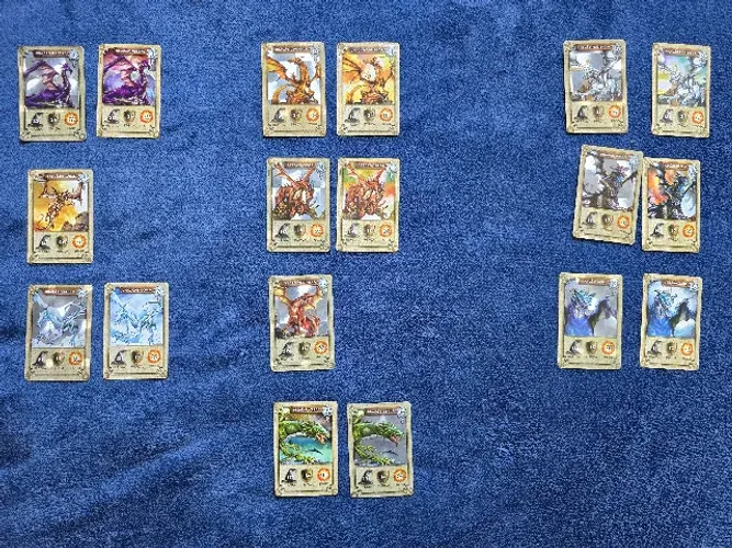 Todas as cartas de Dragões - 9 Cartas Holográficas - Dracomania