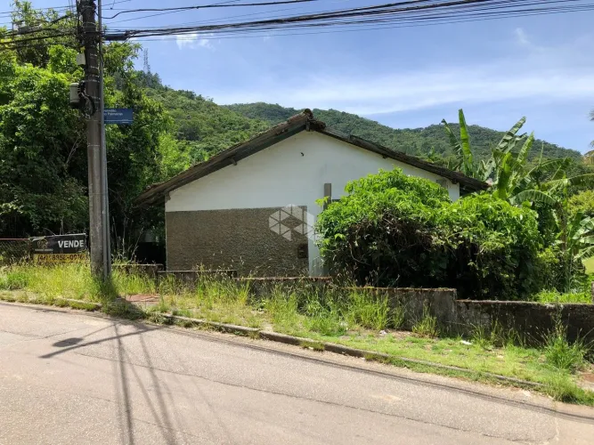 Terreno no Jardim Botânico - Centro