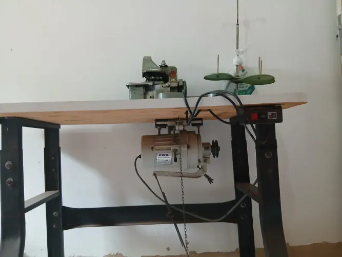 Overloque semi-industrial