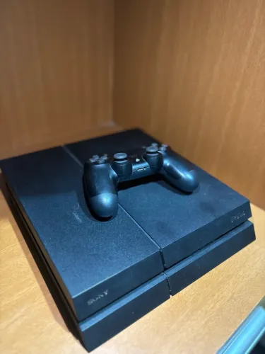 Ps4 500GB + Controle 