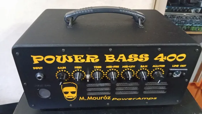Amplificador de Baixo Power Bass 400