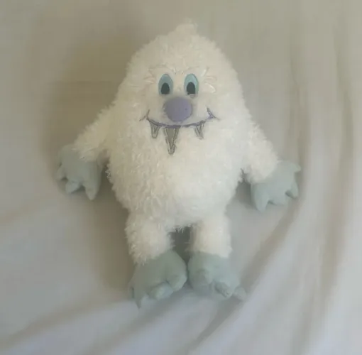 pelúcia do baby yet - produto oficial disney