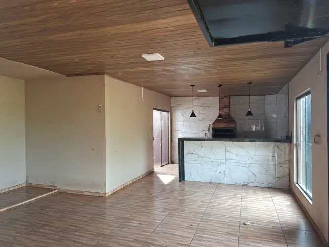 Vende casa na Vila Toscana Financiada 