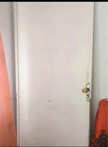Porta de aço completa com fechadura, Chaves tetra e normal e batente