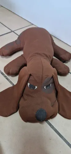 Cachorro Snif Snif anos 80 Estrela precisa costurar