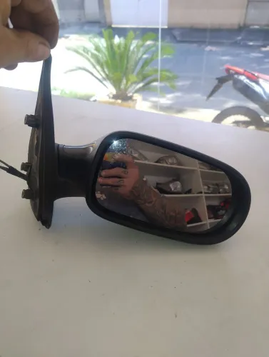 retrovisor da Palio Pitbul 2 portas/ Strada Pitbul lado carona (pequeno)