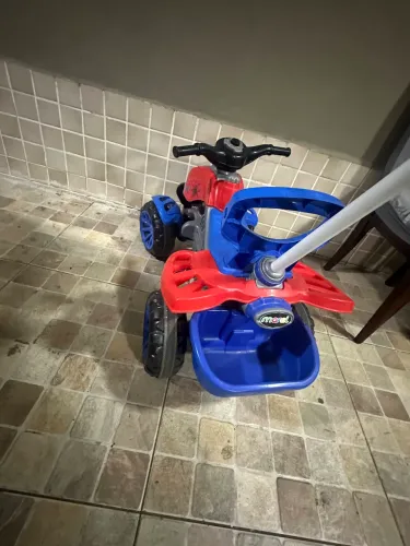 Quadriciclo infantil homem aranha
