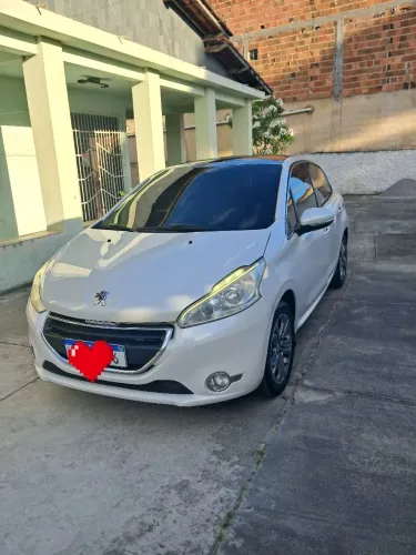 Peugeot 208 Griffe 1.6 Flex 16V 5P Aut. 2015
