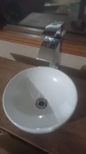 Cuba de sobrepor com torneira inox luxo