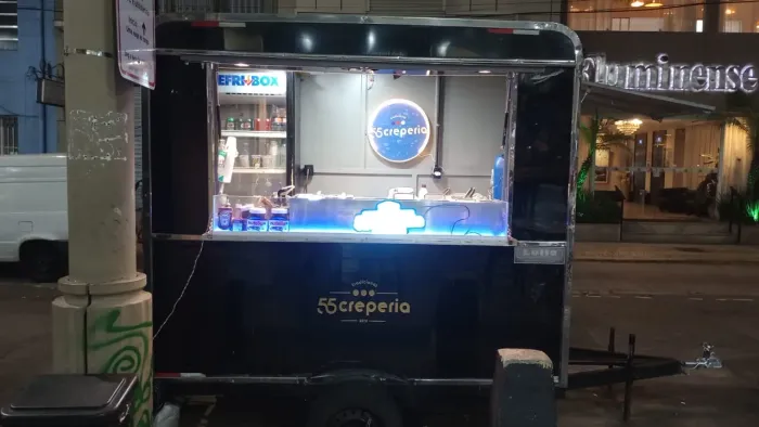 FOOD TRUCK IMPECÁVEL